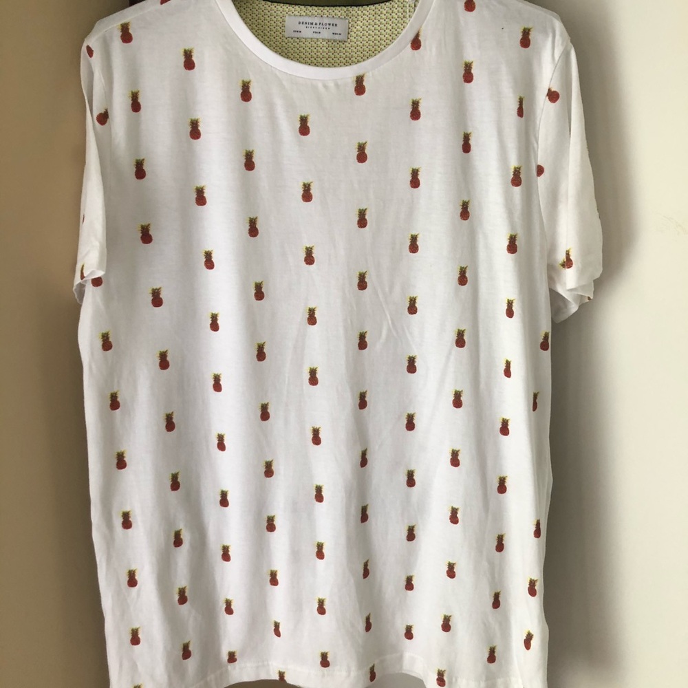 MENS denim + flower tee with pineapple design
